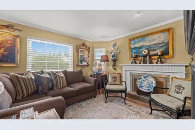 2184 Eiffel Circle, Upland, CA 91784 - Photo 5