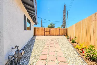 972 E Lynwood Drive, San Bernardino, CA 92404 - Photo 23