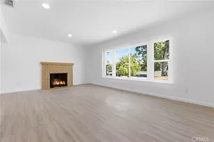 371 E Mariposa Dr, Rialto, CA 92376 - Photo 9