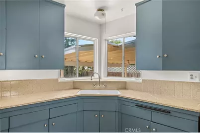 237 W Van Koevering Street, Rialto, CA 92376 - Photo 11