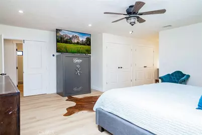 9226 Locust, Fontana, CA 92335 - Photo 27