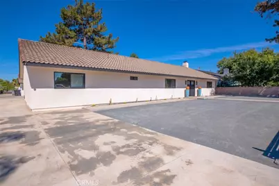 9226 Locust, Fontana, CA 92335 - Photo 5