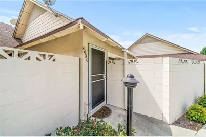 663 S Indian Hill Boulevard #C, Claremont, CA 91711 - Photo 3