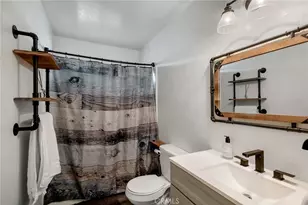 21011 Valencia, Apple Valley, CA 92308 - Photo 9