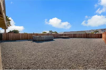 21011 Valencia, Apple Valley, CA 92308 - Photo 21