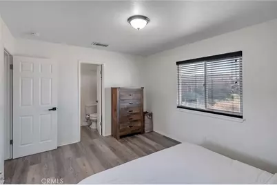 21011 Valencia, Apple Valley, CA 92308 - Photo 15