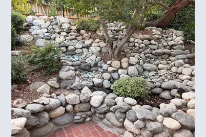 155 Malcolm Drive, Pasadena, CA 91105 - Photo 57