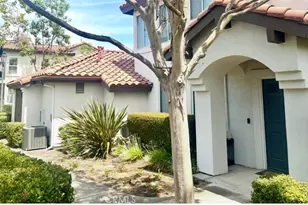 14 Via Entrada, Rancho Santa Margarita, CA 92688 - Photo 3