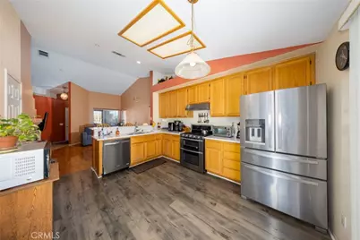 7085 Hope Court, Fontana, CA 92336 - Photo 9