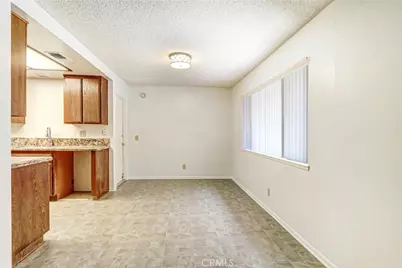 9136 Dumond Drive, Fontana, CA 92335 - Photo 9