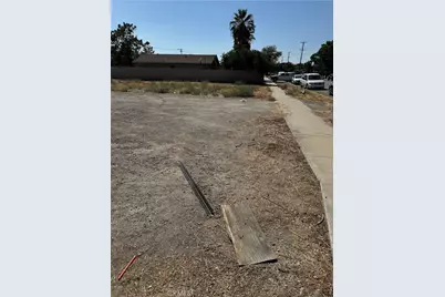 233 La Cadena Drive, Colton, CA 92324 - Photo 11