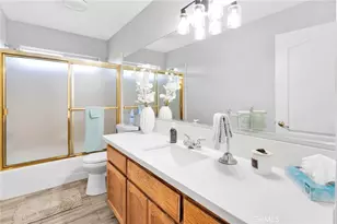 8755 Kittering, Oak Hills, CA 92344 - Photo 31