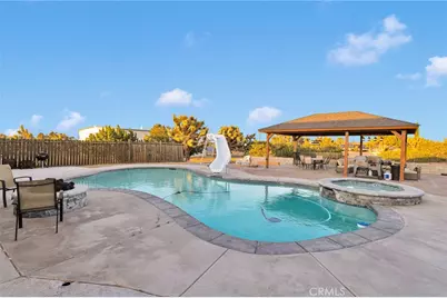 8755 Kittering, Oak Hills, CA 92344 - Photo 39