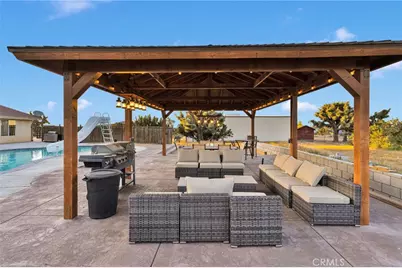 8755 Kittering, Oak Hills, CA 92344 - Photo 41