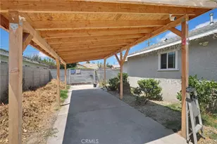 8811 Mary Ave, Los Angeles, CA 90002 - Photo 13