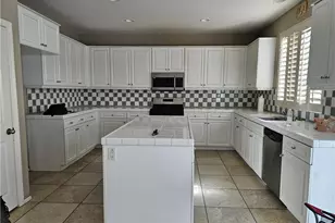 1331 Veronica Tr, Hemet, CA 92545 - Photo 5