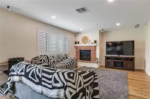 15454 Hoover Ln, Fontana, CA 92336 - Photo 9