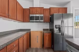 5670 Hollister Rd, Phelan, CA 92371 - Photo 13