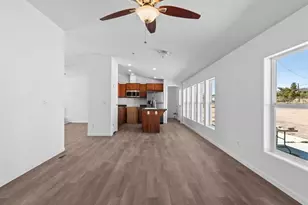 5670 Hollister Rd, Phelan, CA 92371 - Photo 9