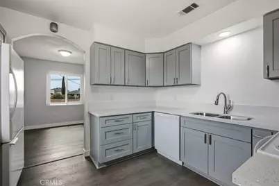 548 E Etiwanda, Rialto, CA 92376 - Photo 13