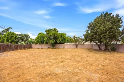 548 E Etiwanda, Rialto, CA 92376 - Photo 27