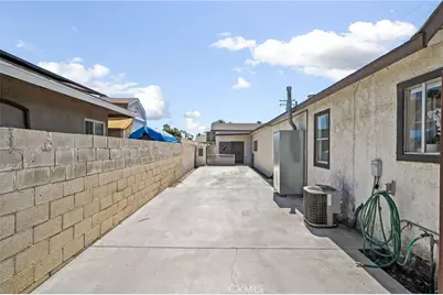 1356 1/2 Bowen, Upland, CA 91786 - Photo 17