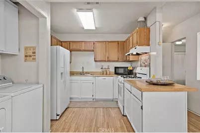 1356 1/2 Bowen, Upland, CA 91786 - Photo 7