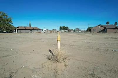 2 Hardy, Adelanto, CA 92301 - Photo 17