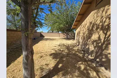 21135 Bancroft Court, California City, CA 93505 - Photo 5