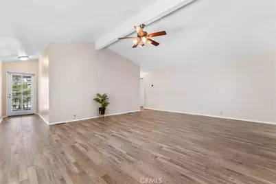1300 W Menlo #107, Hemet, CA 92543 - Photo 7