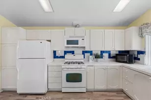 1300 W Menlo, Hemet, CA 92543 - Photo 15