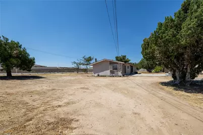 7310 Dayton, Hesperia, CA 92345 - Photo 3