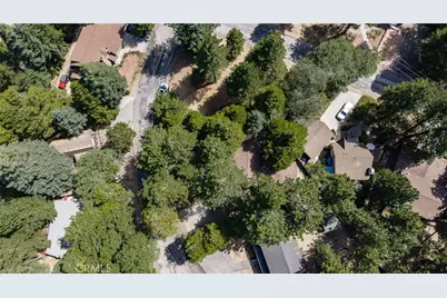 1966 Oakleaf Court, Running Springs, CA 92382 - Photo 43