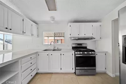 10800 Dale, Stanton, CA 90680 - Photo 5