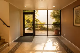 5349 Newcastle, Encino, CA 91316 - Photo 3