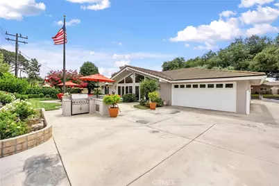 1328 Loma Sola, Upland, CA 91786 - Photo 51