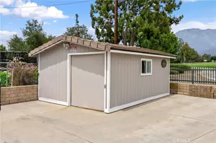 1328 Loma Sola, Upland, CA 91786 - Photo 53