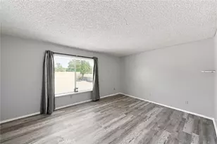 1522 Creekside Dr, San Bernardino, CA 92407 - Photo 27