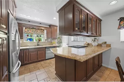 1001 Highland Court, Upland, CA 91786 - Photo 7