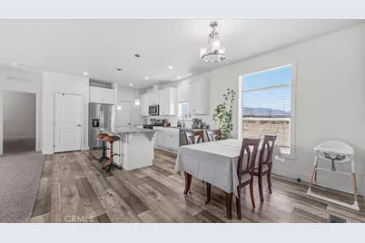 10370 Beekley, Pinon Hills, CA 92371 - Photo 11