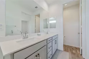 136 Rondo, Irvine, CA 92618 - Photo 17
