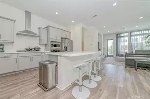 136 Rondo, Irvine, CA 92618 - Photo 3