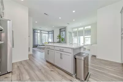 136 Rondo, Irvine, CA 92618 - Photo 5