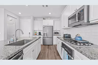 805 Cranberry Way, Upland, CA 91786 - Photo 13