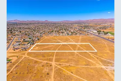 30874811 Okanagan Road, Apple Valley, CA 92308 - Photo 5