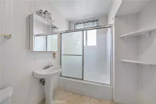 1057 W Bonnie Brae Ct, Ontario, CA 91762 - Photo 25