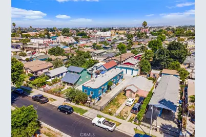 135 E 77th Street, Los Angeles, CA 90003 - Photo 5