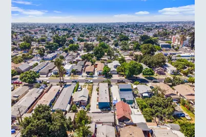 135 E 77th Street, Los Angeles, CA 90003 - Photo 29