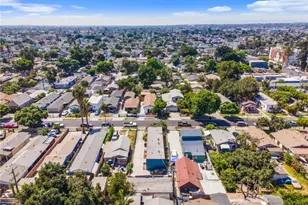 135 E 77th St, Los Angeles, CA 90003 - Photo 29