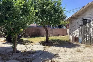 1059 Thornton, Los Angeles, CA 90063 - Photo 17